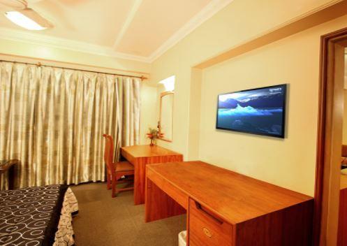 Hotel Brijwasi Royal Mathura Zewnętrze zdjęcie